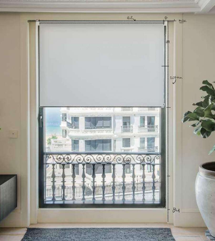 ¿Cómo medir la ventana para instalar un estor enrollable?